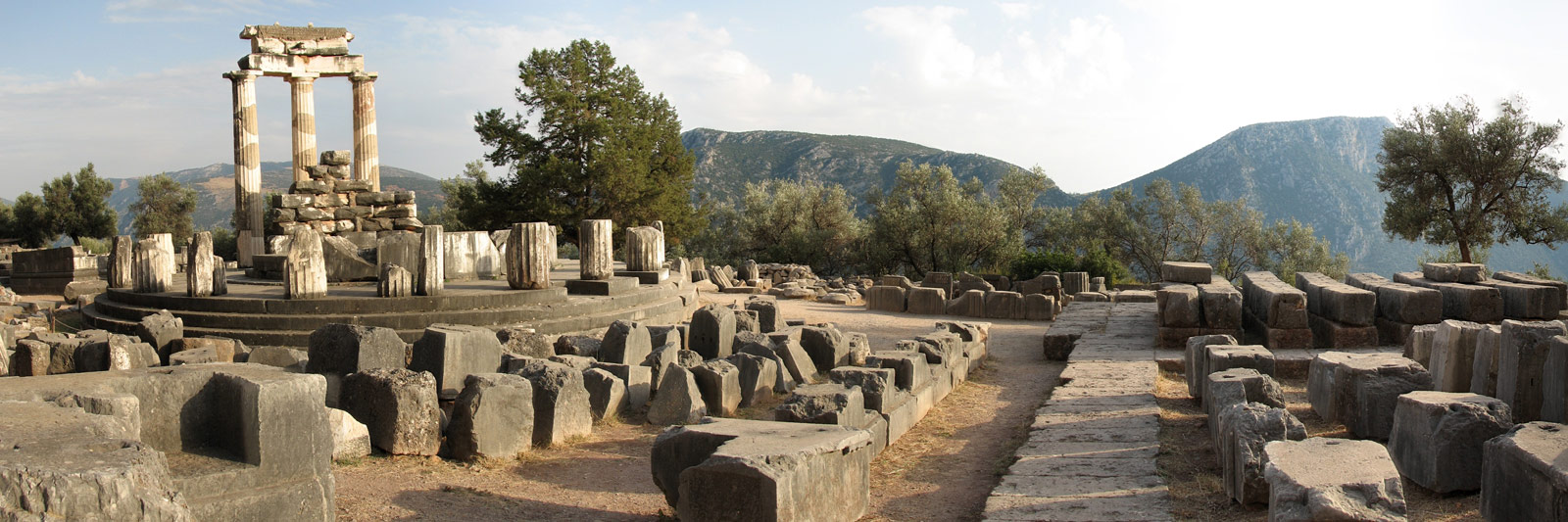 Athena-Pronaia-Delphi