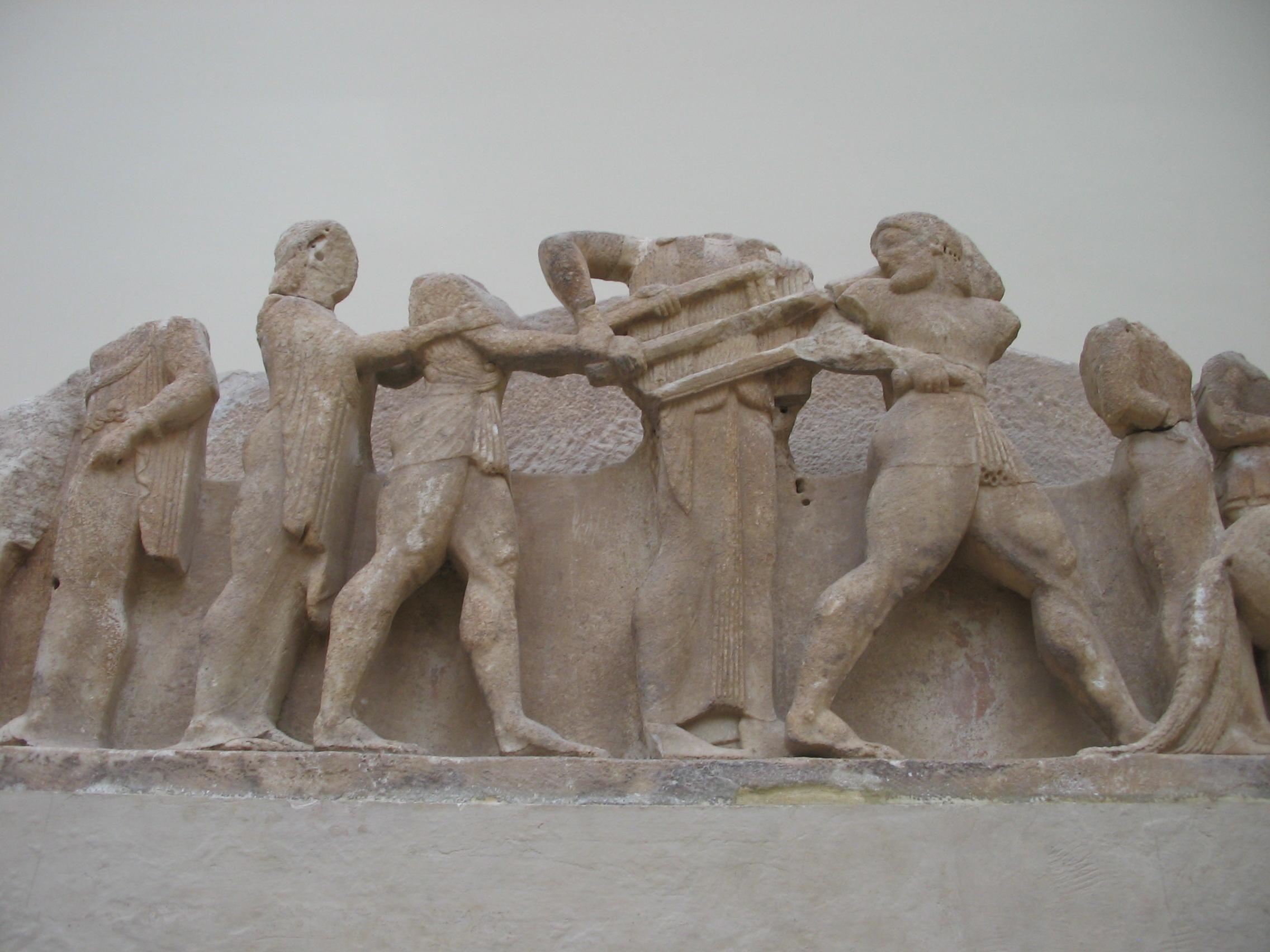 Hercules vs Apollo Delphi